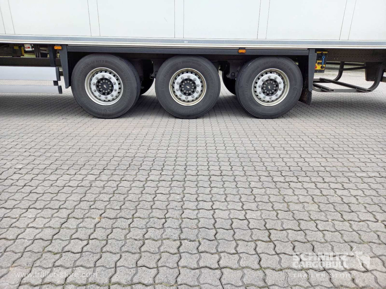 SCHMITZ Auflieger Tiefkühler Standard Double deck - Isothermal semi-trailer: picture 2 SCHMITZ Auflieger Tiefkühler Standard Double deck - Isothermal semi-trailer: picture 2