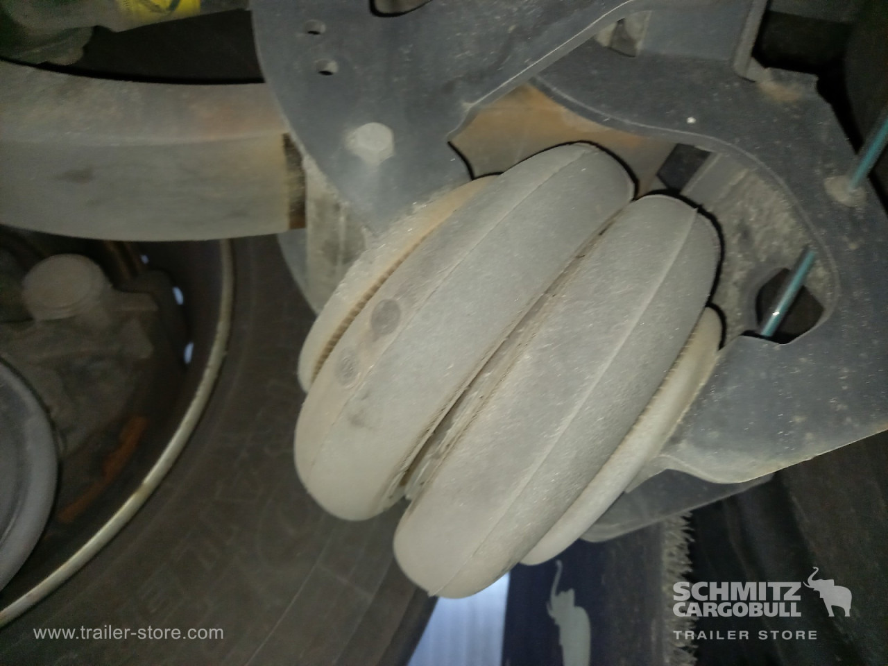 SCHMITZ Auflieger Tiefkühler Standard Double deck - Isothermal semi-trailer: picture 4 SCHMITZ Auflieger Tiefkühler Standard Double deck - Isothermal semi-trailer: picture 4