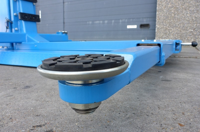 TL25ME mobile single post car lift - fully automatic - Workshop equipment: picture 4 TL25ME mobile single post car lift - fully automatic - Workshop equipment: picture 4