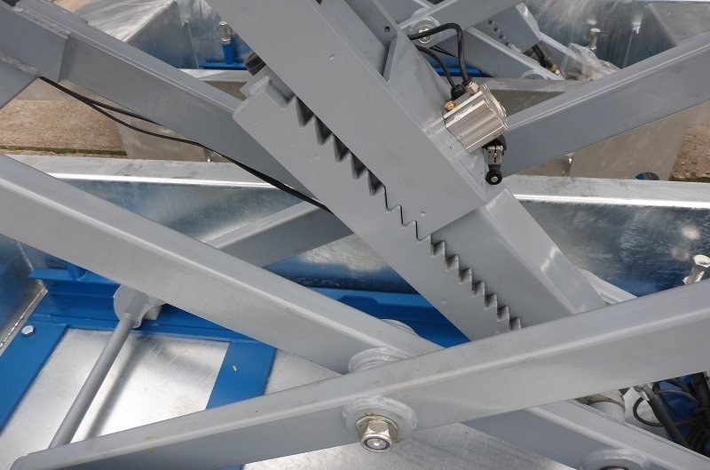 TSC3500X2iL In floor scissor lift - Double extensions - Recessed containers - Workshop equipment: picture 5 TSC3500X2iL In floor scissor lift - Double extensions - Recessed containers - Workshop equipment: picture 5