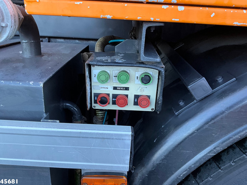 Vacuum truck DAF FA 75 CF 250 Ravo kolkenzuiger: picture 12