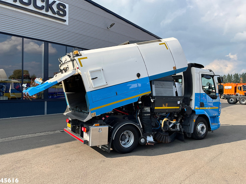 Road sweeper DAF FA LF 180 Euro 6 Johnston VS502 Just 138.807 km!: picture 7 Road sweeper DAF FA LF 180 Euro 6 Johnston VS502 Just 138.807 km!: picture 7