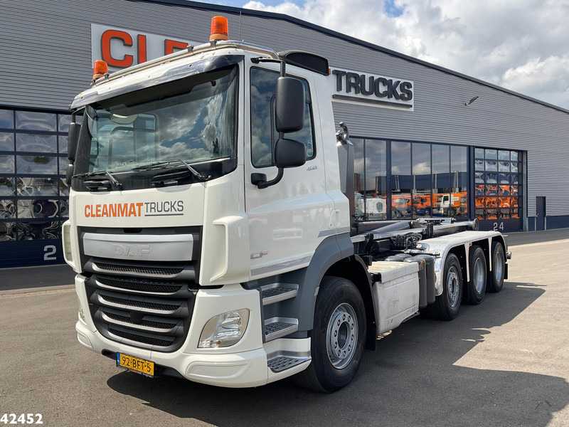 DAF FAK CF 460 Tridem 8x2 Euro 6 VDL 30 Ton haakarmsysteem - Hook lift truck: picture 2 DAF FAK CF 460 Tridem 8x2 Euro 6 VDL 30 Ton haakarmsysteem - Hook lift truck: picture 2