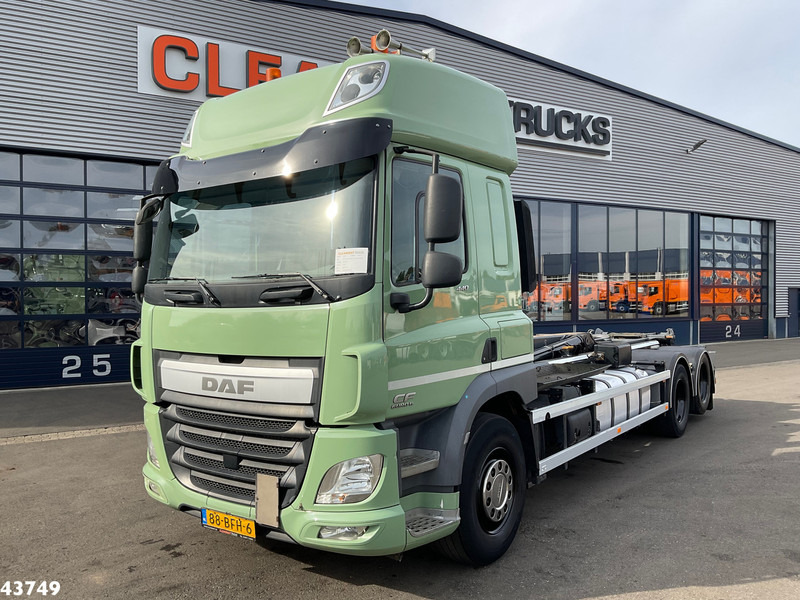 DAF FAS CF 440 Euro 6 Hiab 21 Ton haakarmsysteem - Hook lift truck: picture 2 DAF FAS CF 440 Euro 6 Hiab 21 Ton haakarmsysteem - Hook lift truck: picture 2