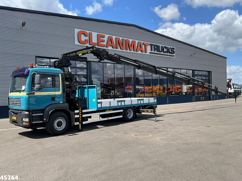 MAN TGA 18.310 4X4H Manual Palfinger 36 Tonmeter laadkraan Just 226.172 km! - Crane truck: picture 1 MAN TGA 18.310 4X4H Manual Palfinger 36 Tonmeter laadkraan Just 226.172 km! - Crane truck: picture 1