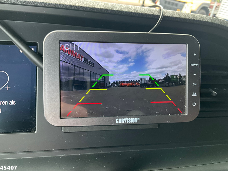 Crane truck MAN TGL 12.220 Euro 6 Palfinger 11 Tonmeter laadkraan Just 60.518 km!: picture 17 Crane truck MAN TGL 12.220 Euro 6 Palfinger 11 Tonmeter laadkraan Just 60.518 km!: picture 17