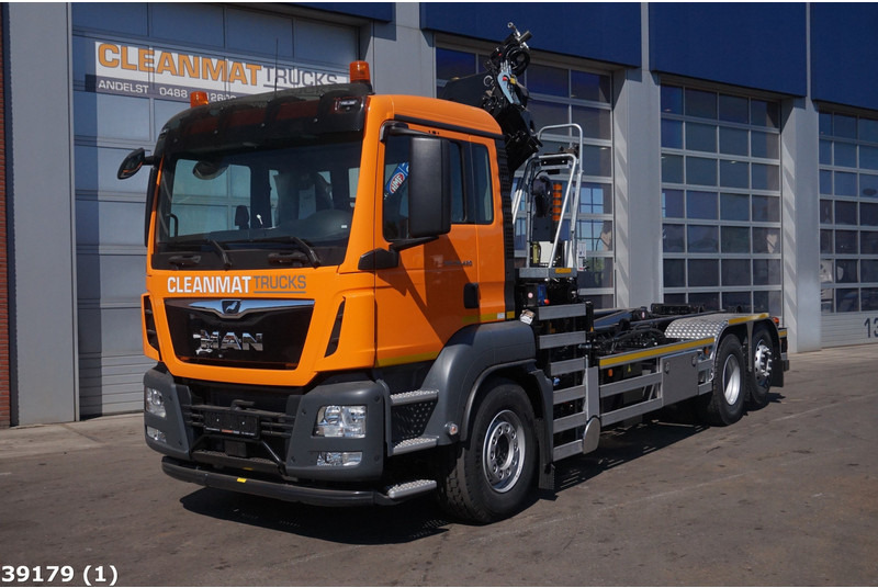 MAN TGS 26.420 HMF 21 Tonmeter laadkraan Just 170.296 km! - Hook lift truck, Crane truck: picture 2 MAN TGS 26.420 HMF 21 Tonmeter laadkraan Just 170.296 km! - Hook lift truck, Crane truck: picture 2