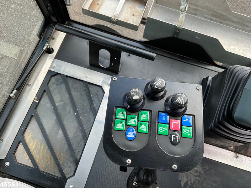 Road sweeper Mathieu MC 210 Azura Flex Euro 6: picture 15 Road sweeper Mathieu MC 210 Azura Flex Euro 6: picture 15