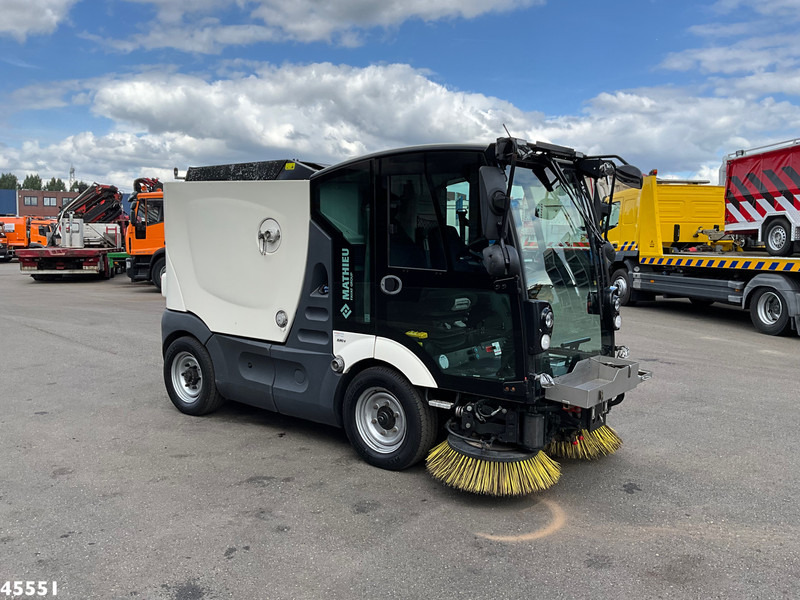 Road sweeper Mathieu MC 210 Azura Flex Euro 6: picture 8 Road sweeper Mathieu MC 210 Azura Flex Euro 6: picture 8