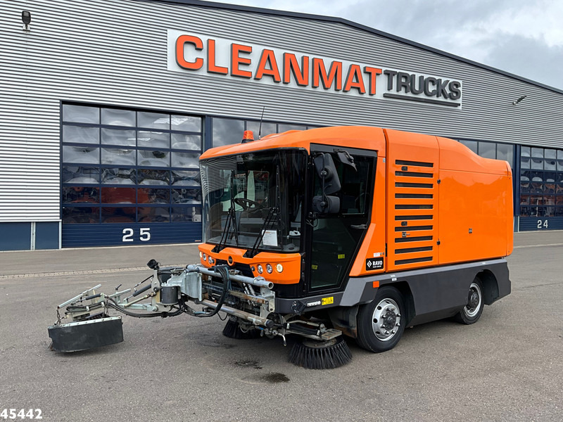 Ravo 540 CD Euro 6 with 3-rd brush - Road sweeper: picture 3 Ravo 540 CD Euro 6 with 3-rd brush - Road sweeper: picture 3