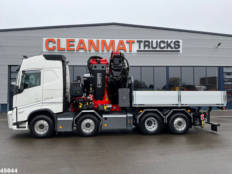 Volvo FH 540 8x2 Fassi 145 Tonmeter laadkraan + Fly-JIb Just 7.187 Km! Demo voertuig! - Crane truck: picture 2 Volvo FH 540 8x2 Fassi 145 Tonmeter laadkraan + Fly-JIb Just 7.187 Km! Demo voertuig! - Crane truck: picture 2