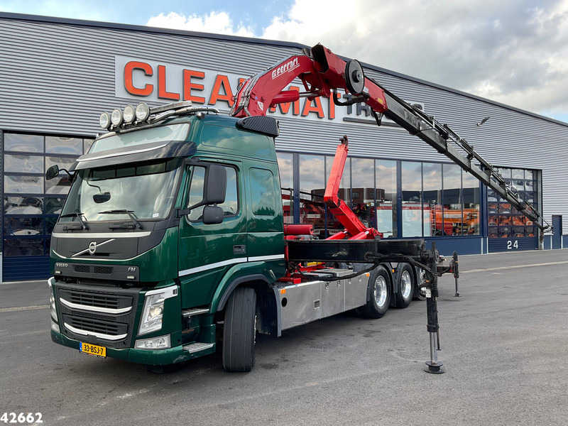 Volvo FM 460 8x4 TRIDEM Euro 6 32 Tonmeter laadkraan - Hook lift truck, Crane truck: picture 1 Volvo FM 460 8x4 TRIDEM Euro 6 32 Tonmeter laadkraan - Hook lift truck, Crane truck: picture 1