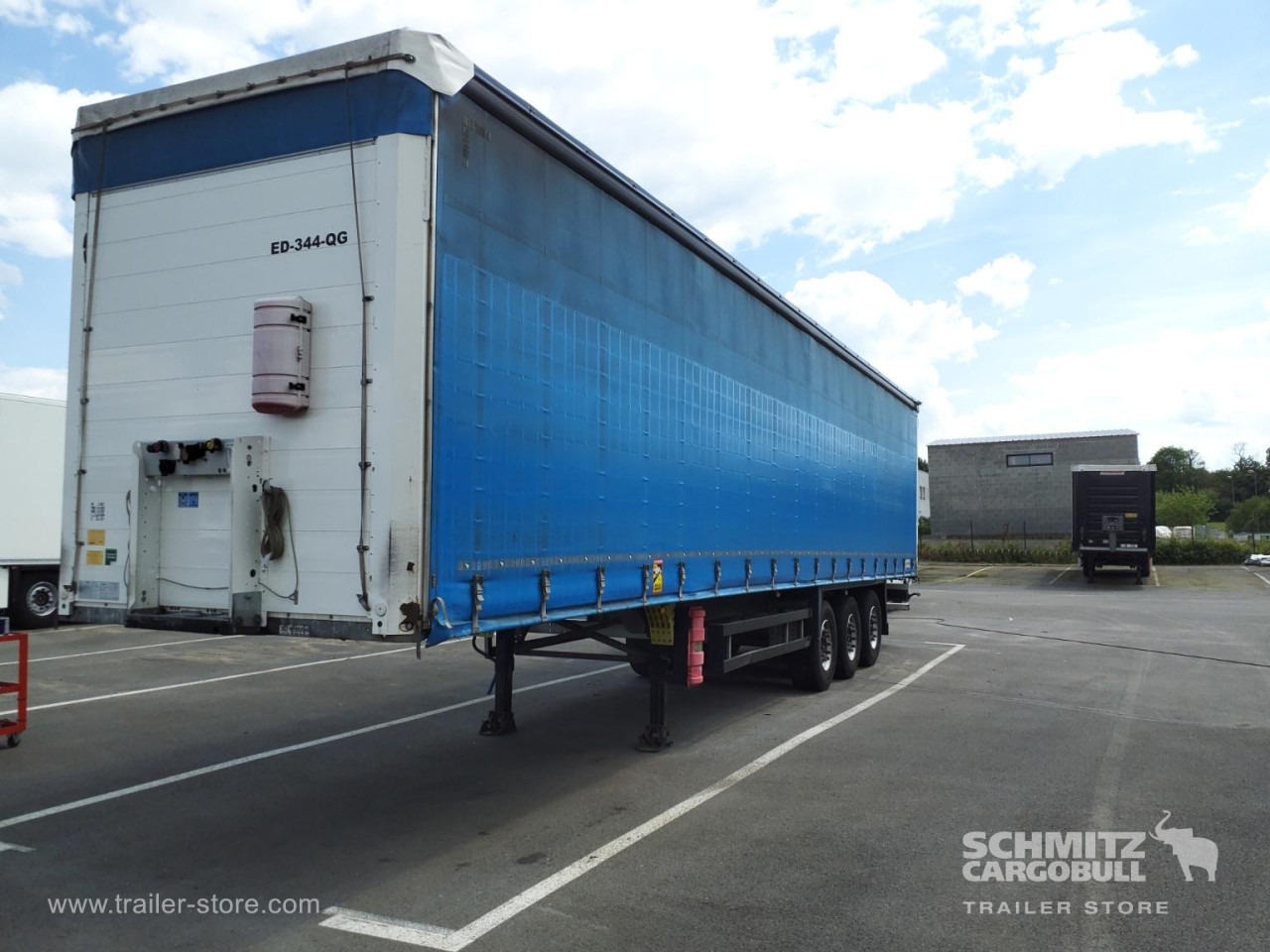 SCHMITZ Curtainsider Standard - Curtainsider semi-trailer: picture 3 SCHMITZ Curtainsider Standard - Curtainsider semi-trailer: picture 3
