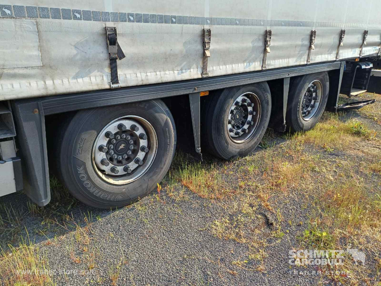 SCHMITZ Auflieger Curtainsider Mega - Curtainsider semi-trailer: picture 3 SCHMITZ Auflieger Curtainsider Mega - Curtainsider semi-trailer: picture 3