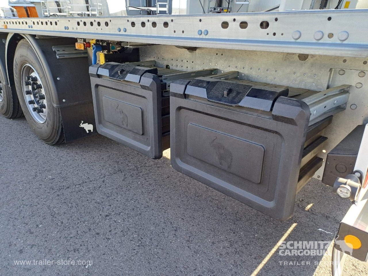SCHMITZ Auflieger Plateau Standard - Dropside/ Flatbed semi-trailer: picture 2 SCHMITZ Auflieger Plateau Standard - Dropside/ Flatbed semi-trailer: picture 2
