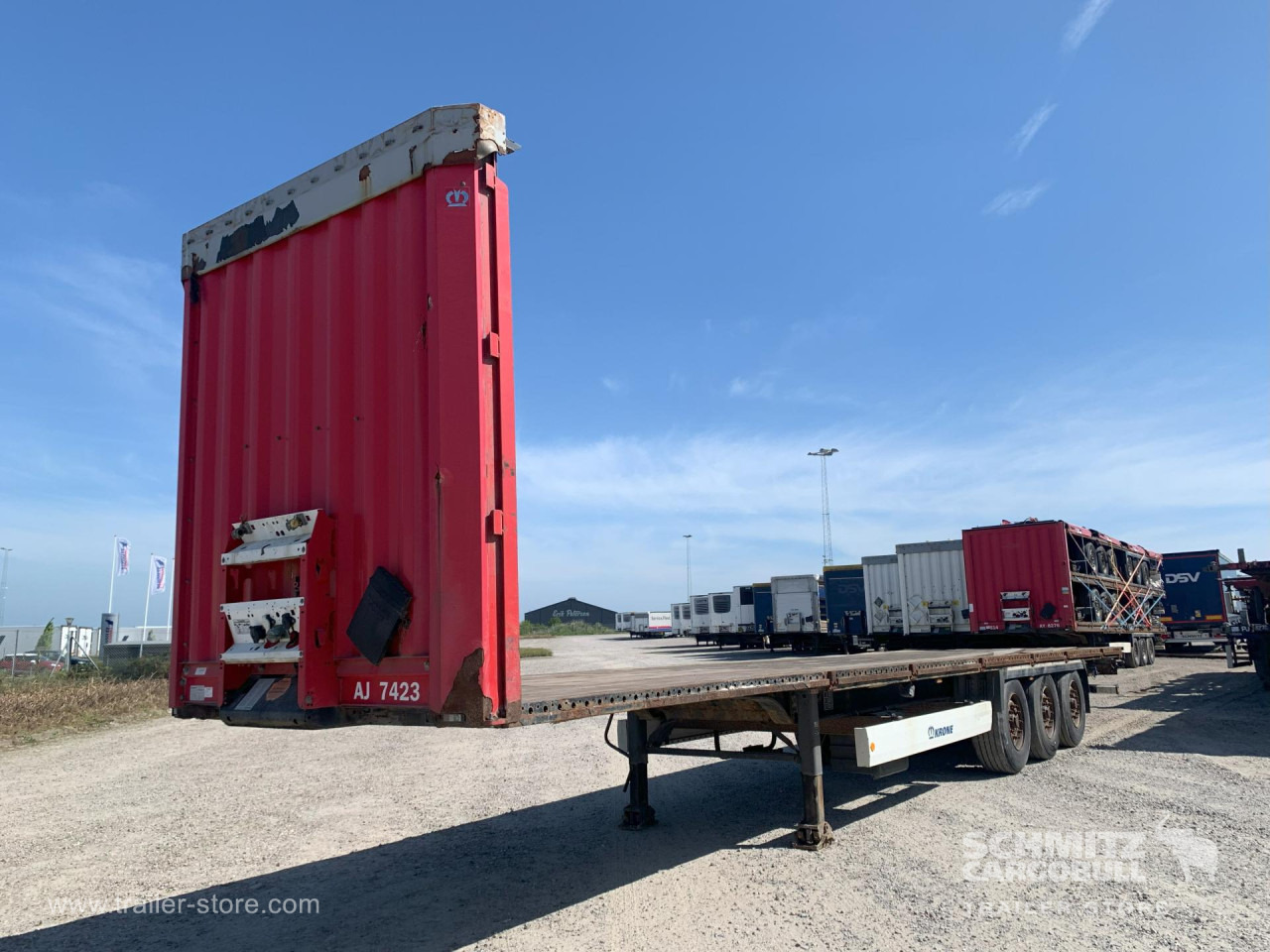 KRONE Platform Standard - Curtainsider semi-trailer: picture 1 KRONE Platform Standard - Curtainsider semi-trailer: picture 1
