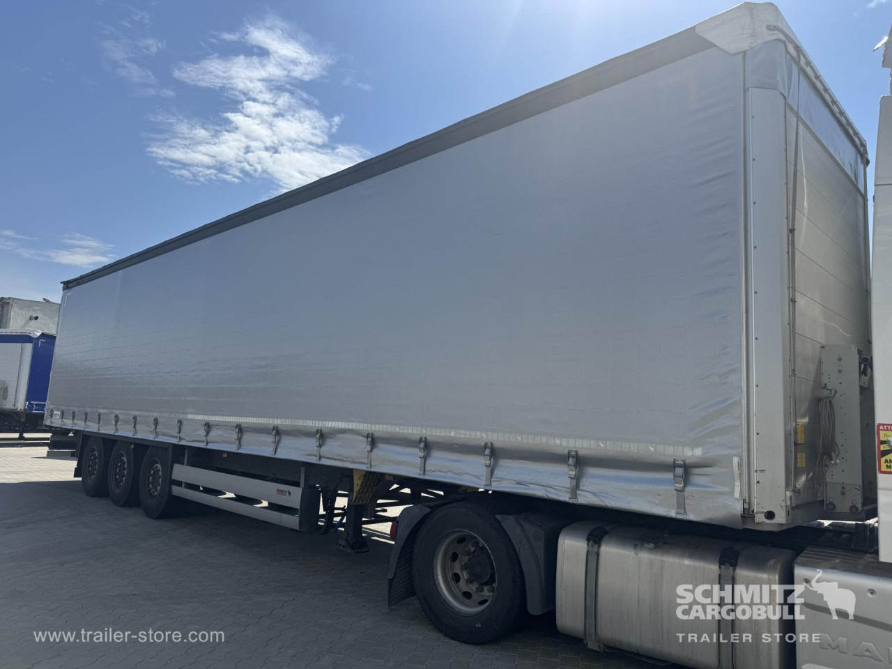 SCHMITZ Curtainsider Standard - Curtainsider semi-trailer: picture 3 SCHMITZ Curtainsider Standard - Curtainsider semi-trailer: picture 3
