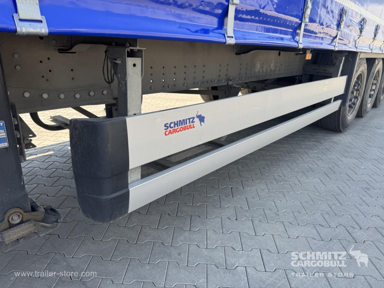 SCHMITZ Curtainsider Standard - Curtainsider semi-trailer: picture 3 SCHMITZ Curtainsider Standard - Curtainsider semi-trailer: picture 3