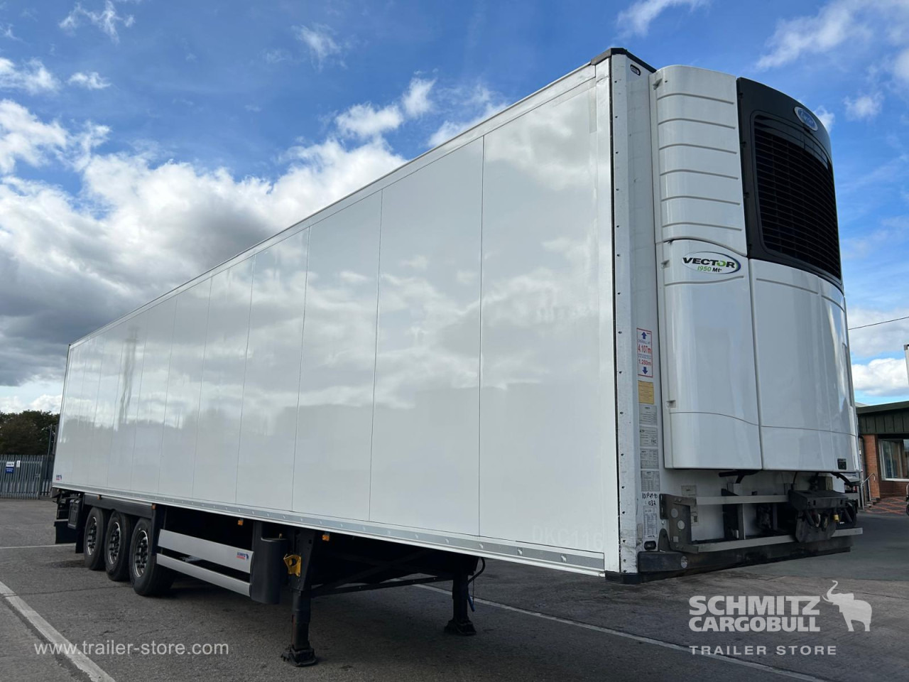 SCHMITZ Reefer Multitemp - Isothermal semi-trailer: picture 1 SCHMITZ Reefer Multitemp - Isothermal semi-trailer: picture 1