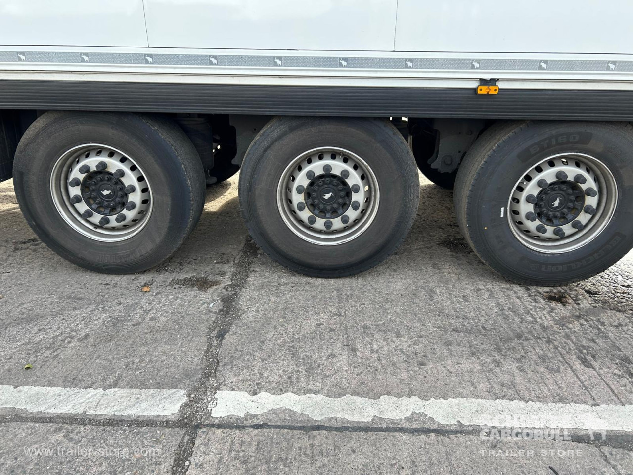 SCHMITZ Reefer Multitemp - Isothermal semi-trailer: picture 5 SCHMITZ Reefer Multitemp - Isothermal semi-trailer: picture 5