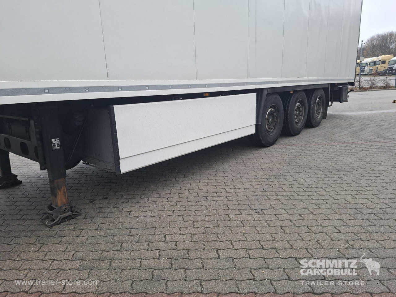 Isothermal semi-trailer KRONE Reefer Standard Double deck: picture 13 Isothermal semi-trailer KRONE Reefer Standard Double deck: picture 13