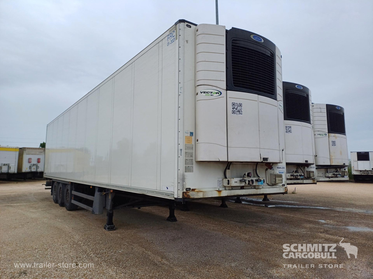 SCHMITZ Reefer Standard - Isothermal semi-trailer: picture 1 SCHMITZ Reefer Standard - Isothermal semi-trailer: picture 1