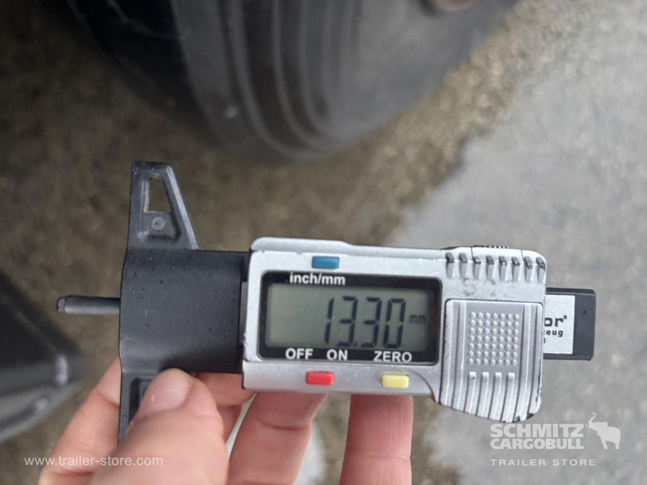 SCHMITZ Curtainsider Mega - Curtainsider semi-trailer: picture 2 SCHMITZ Curtainsider Mega - Curtainsider semi-trailer: picture 2