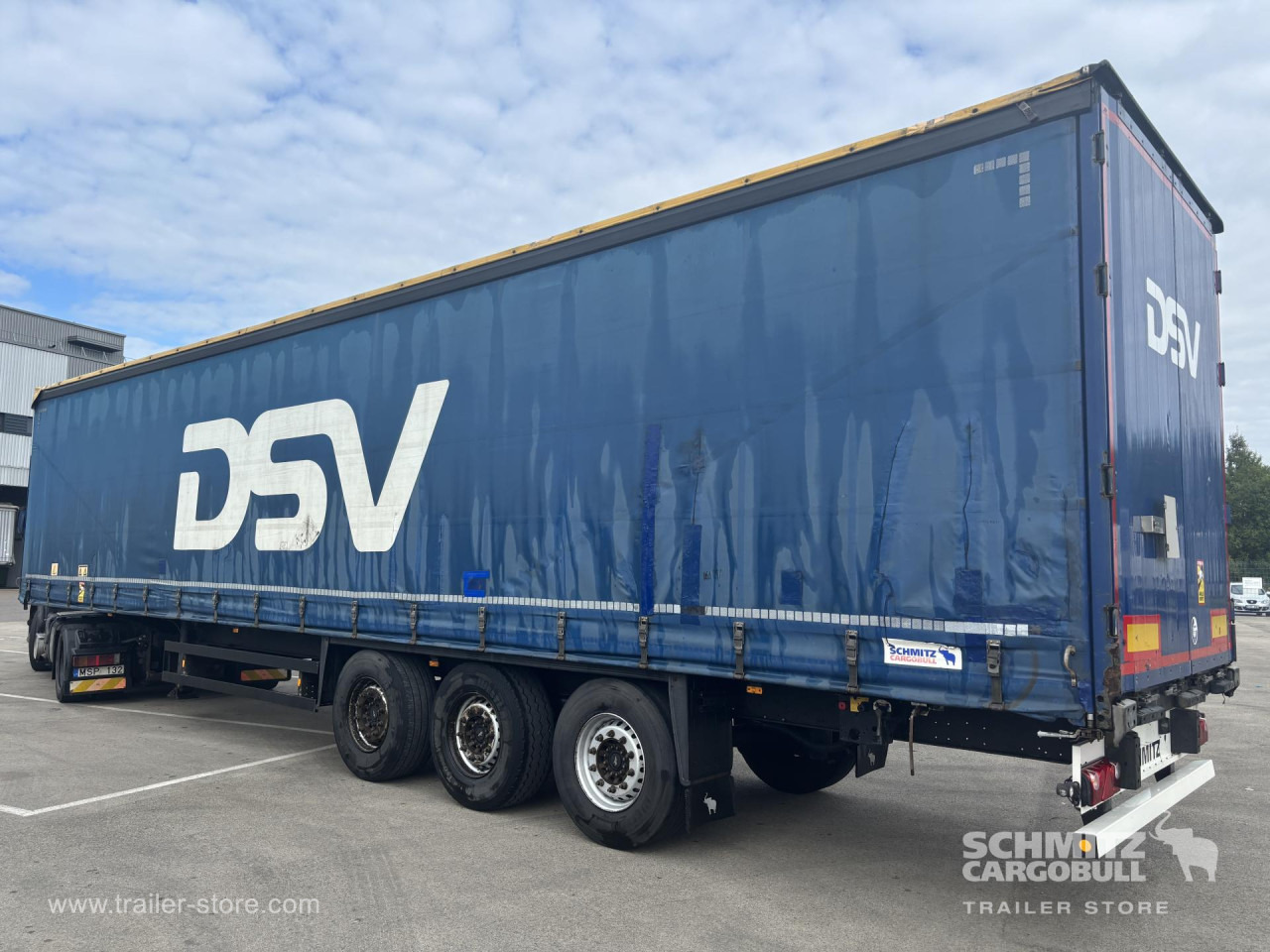 SCHMITZ Curtainsider Standard - Curtainsider semi-trailer: picture 4 SCHMITZ Curtainsider Standard - Curtainsider semi-trailer: picture 4