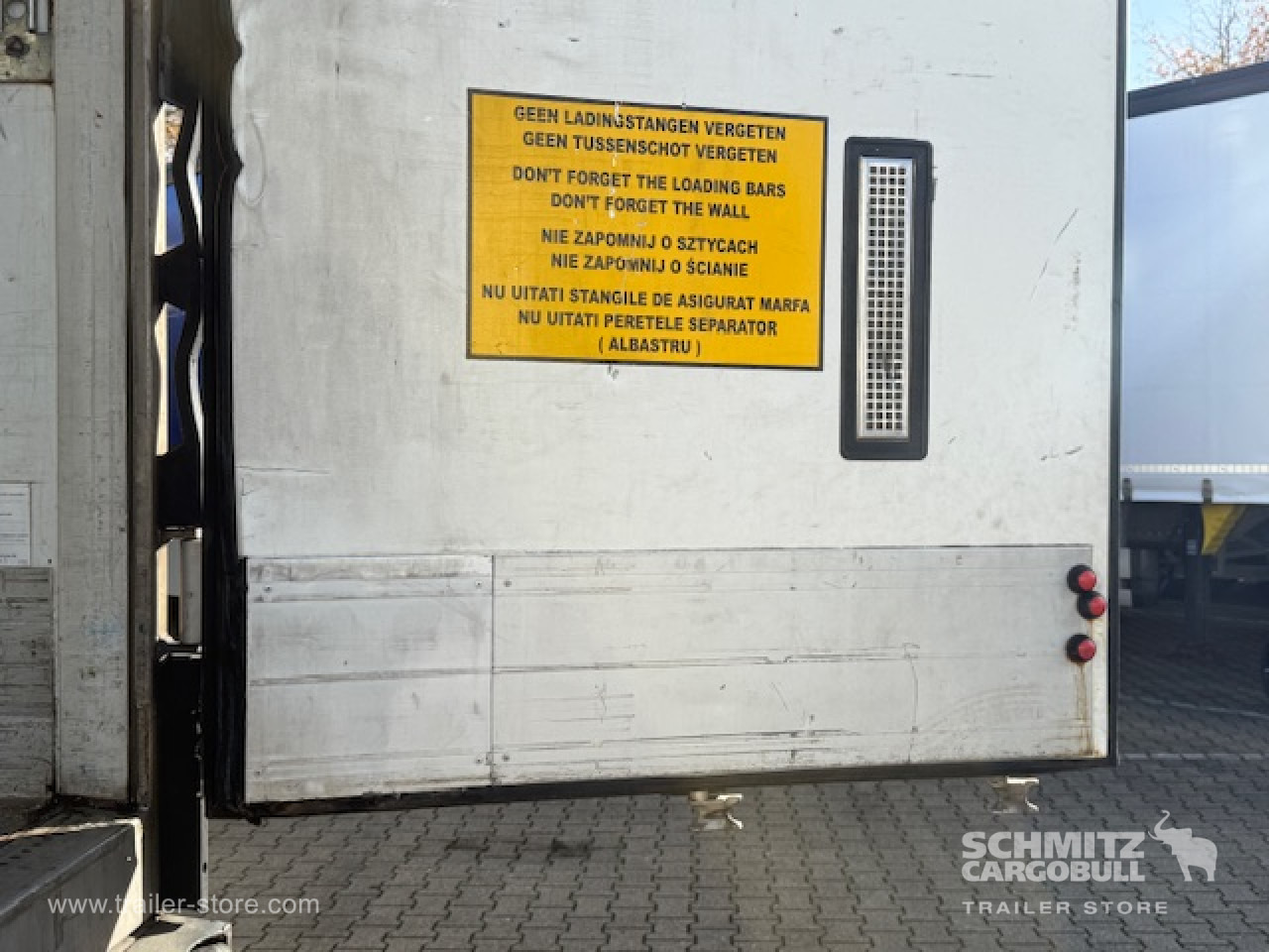 SCHMITZ Oplegger Vries Multitemp - Isothermal semi-trailer: picture 2 SCHMITZ Oplegger Vries Multitemp - Isothermal semi-trailer: picture 2