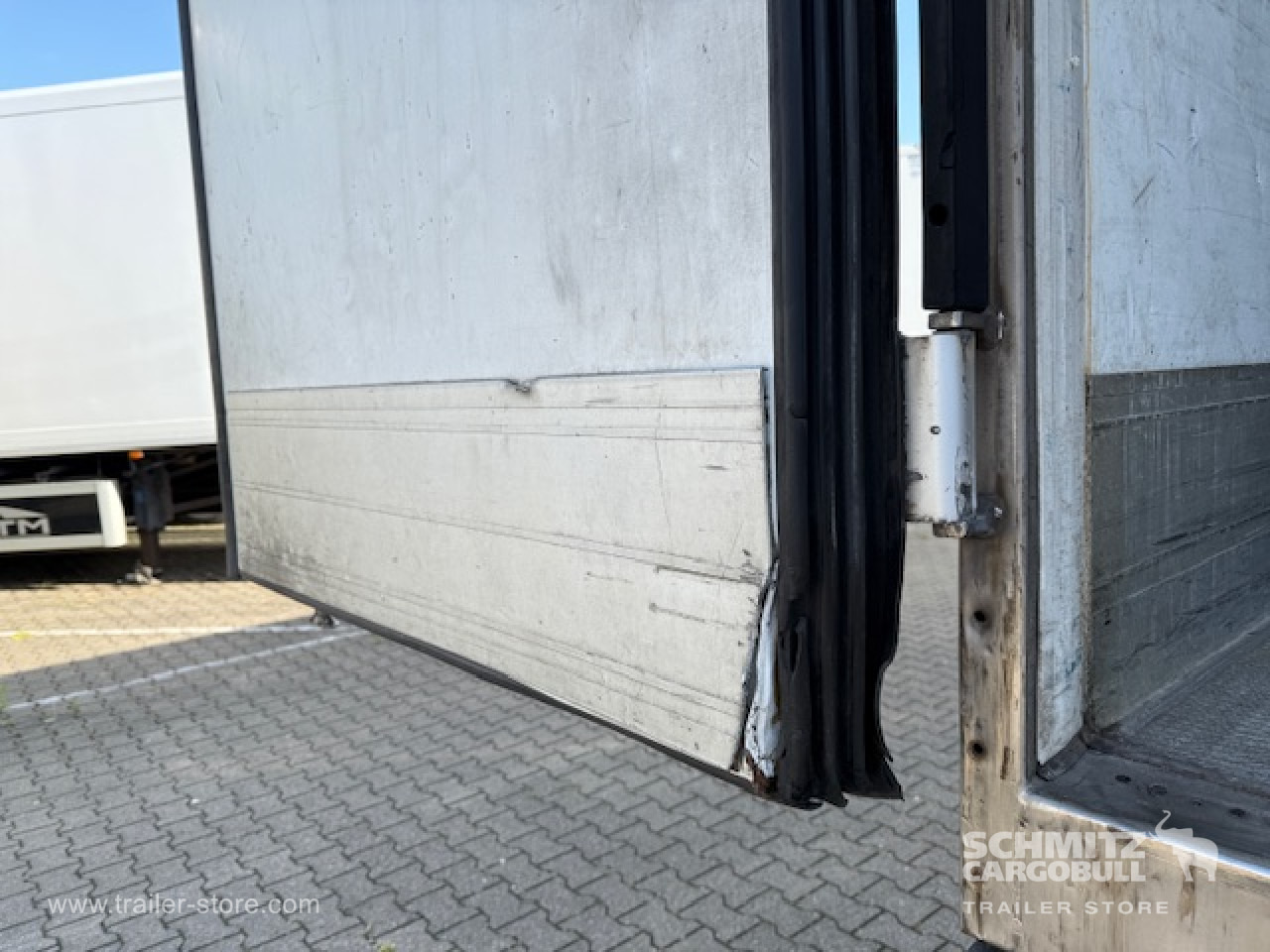 SCHMITZ Oplegger Vries Multitemp - Isothermal semi-trailer: picture 4 SCHMITZ Oplegger Vries Multitemp - Isothermal semi-trailer: picture 4