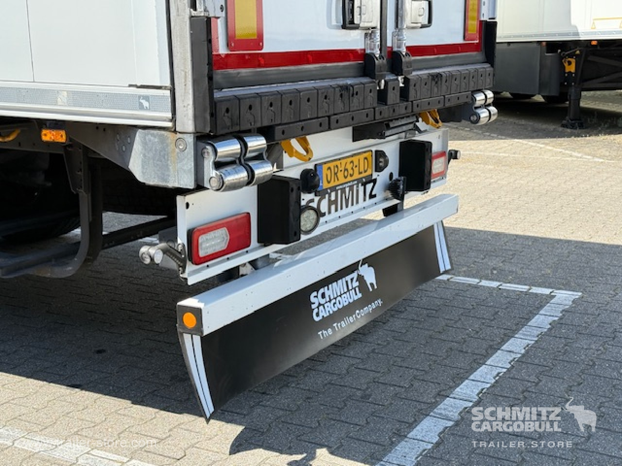 SCHMITZ Oplegger Vries Standard - Isothermal semi-trailer: picture 3 SCHMITZ Oplegger Vries Standard - Isothermal semi-trailer: picture 3
