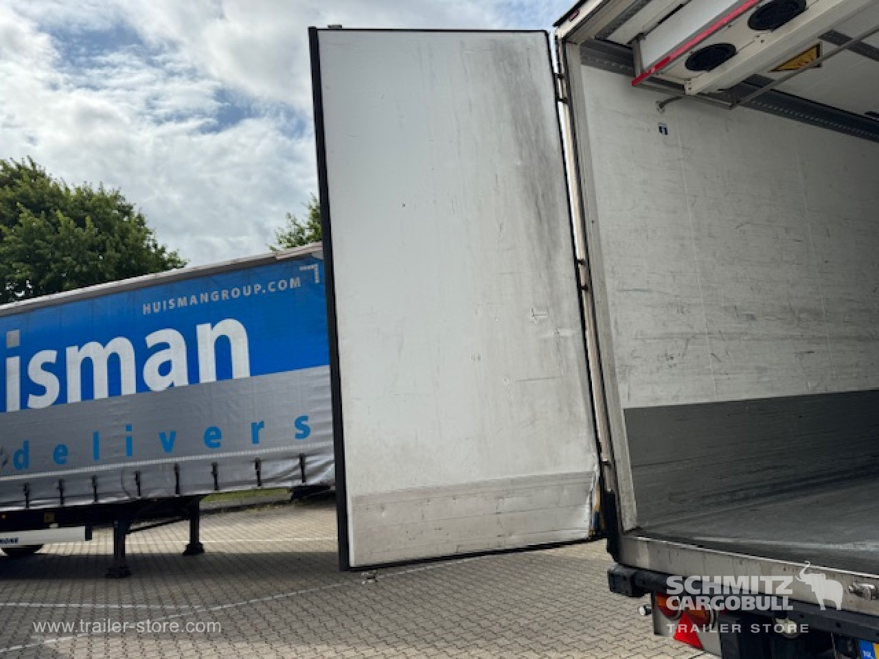 SCHMITZ Oplegger Vries Standard Taillift - Isothermal semi-trailer: picture 2 SCHMITZ Oplegger Vries Standard Taillift - Isothermal semi-trailer: picture 2