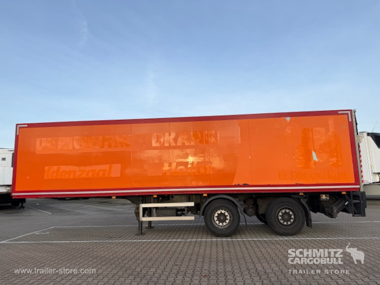 SCHMITZ Oplegger Vries Standard Taillift - Isothermal semi-trailer: picture 5 SCHMITZ Oplegger Vries Standard Taillift - Isothermal semi-trailer: picture 5