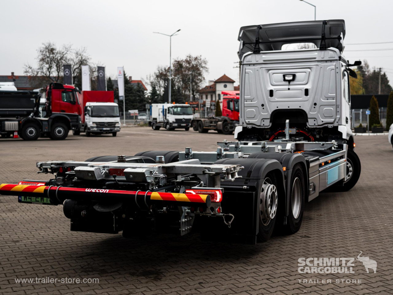 MERCEDES-BENZ Other - Container transporter/ Swap body truck, Electric truck: picture 3 MERCEDES-BENZ Other - Container transporter/ Swap body truck, Electric truck: picture 3