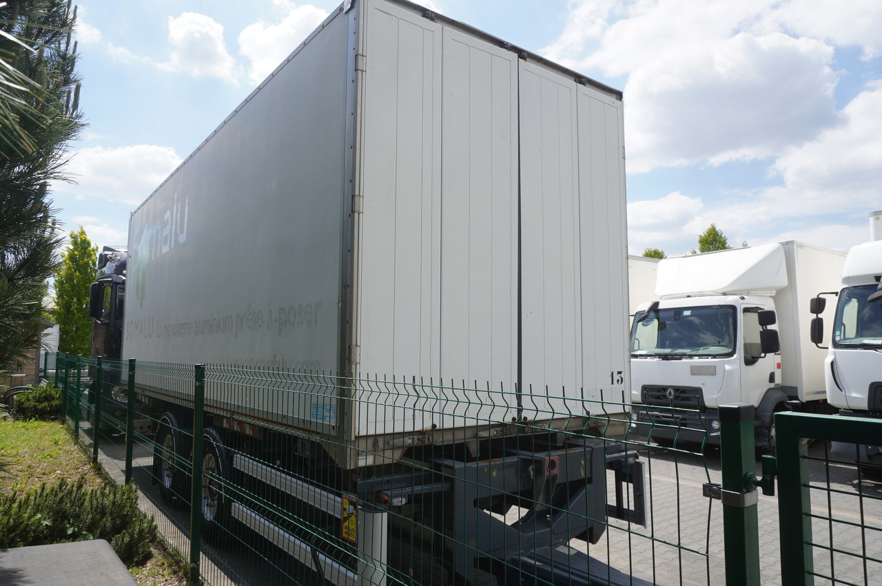 Fruehauf passthrough box trailer 18 EPAL / 2021 / SAF axles - Closed box trailer: picture 4 Fruehauf passthrough box trailer 18 EPAL / 2021 / SAF axles - Closed box trailer: picture 4