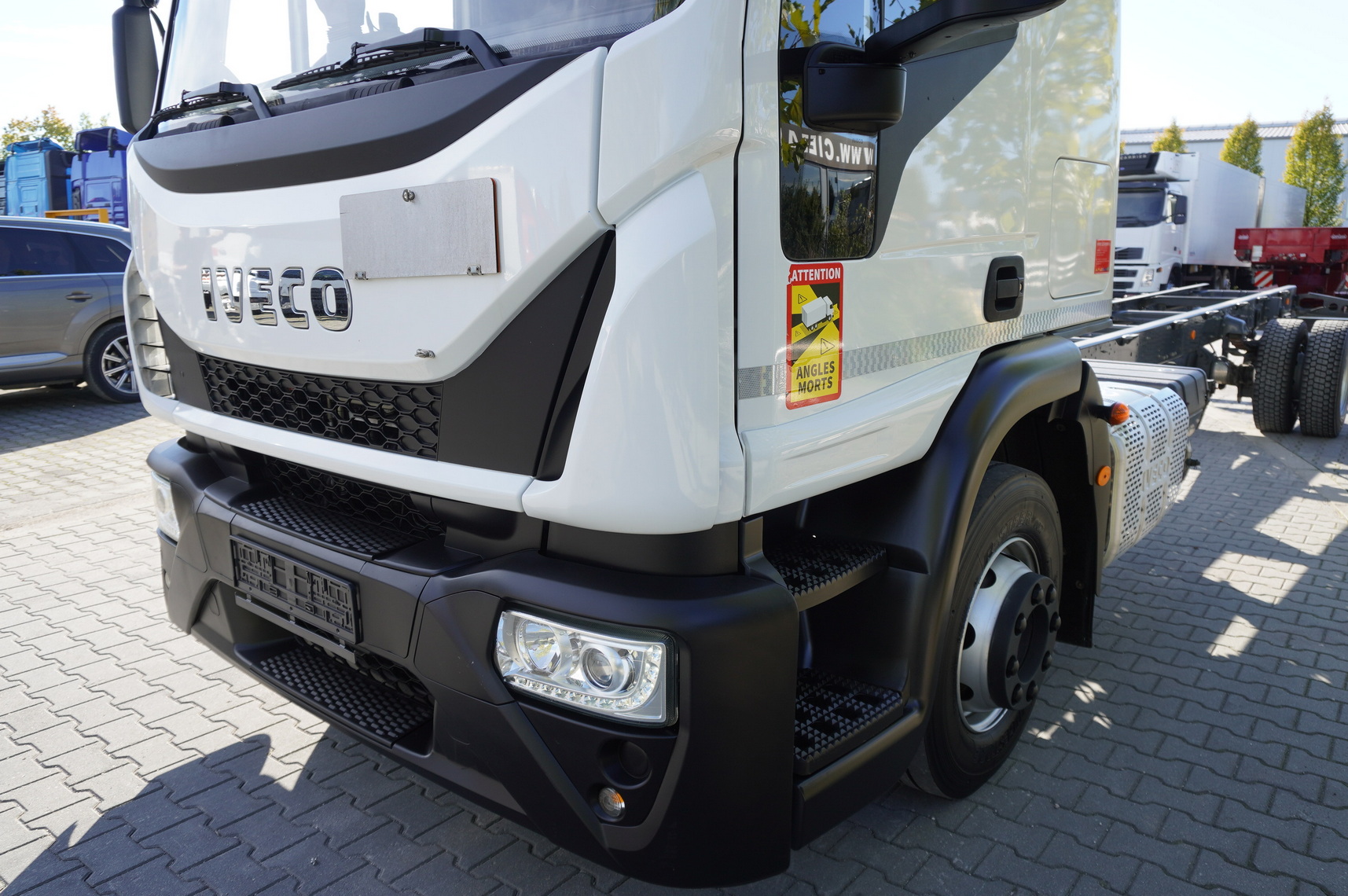 IVECO Eurocargo 140e19 4×2 E6 Glob / ADR / frame 8,1m - Cab chassis truck: picture 5 IVECO Eurocargo 140e19 4×2 E6 Glob / ADR / frame 8,1m - Cab chassis truck: picture 5