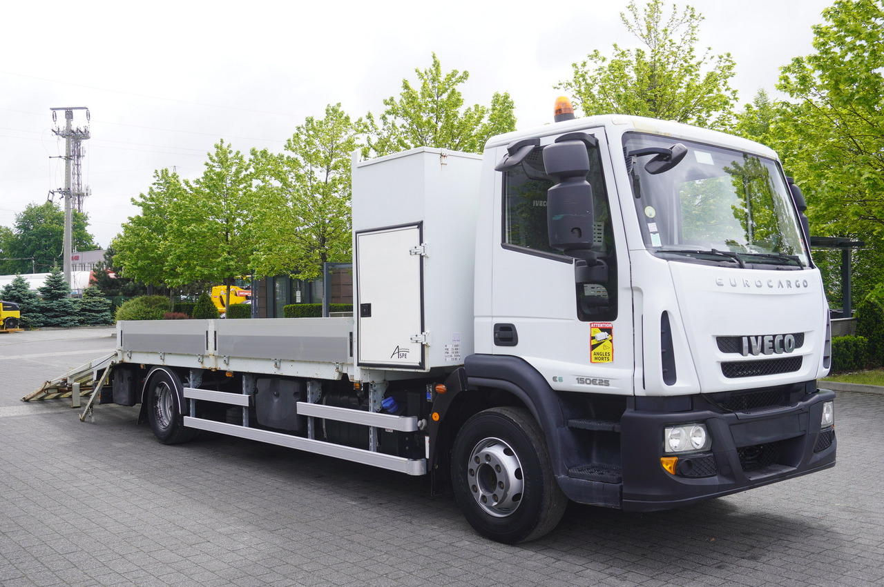 IVECO Eurocargo 150 E25 / 90 tho. km !!! / Tow truck - Autotransporter truck: picture 2 IVECO Eurocargo 150 E25 / 90 tho. km !!! / Tow truck - Autotransporter truck: picture 2