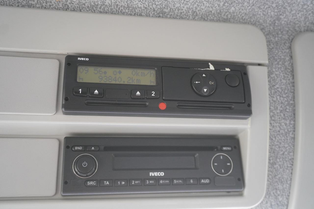 IVECO Eurocargo 150 E25 / 90 tho. km !!! / Tow truck - Autotransporter truck: picture 3 IVECO Eurocargo 150 E25 / 90 tho. km !!! / Tow truck - Autotransporter truck: picture 3