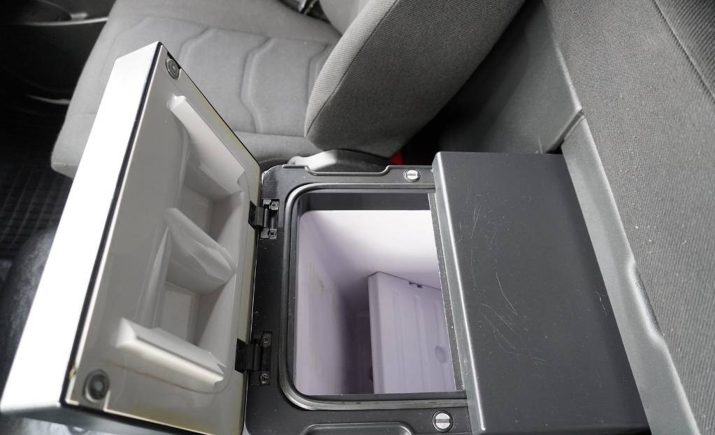 Curtainsider truck IVECO Eurocargo 160-280 GLOB E6 Tarpaulin / GVW 16 tons: picture 14 Curtainsider truck IVECO Eurocargo 160-280 GLOB E6 Tarpaulin / GVW 16 tons: picture 14