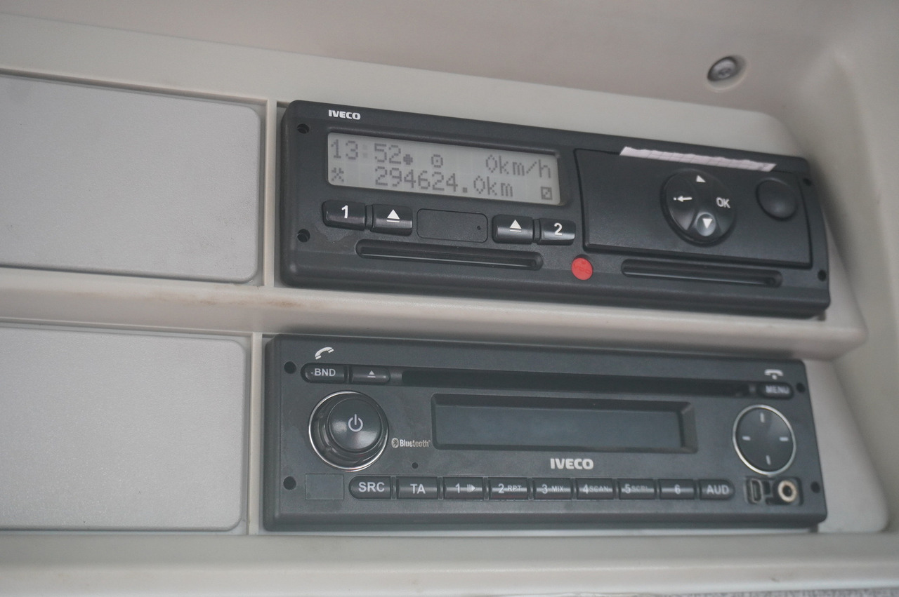 Crane truck, Crane truck IVECO STRALIS 19.310 E6 / Flatbed 19 EPAL / FASSI F135 / 225 MTH! / 5.7 T: picture 20 Crane truck, Crane truck IVECO STRALIS 19.310 E6 / Flatbed 19 EPAL / FASSI F135 / 225 MTH! / 5.7 T: picture 20