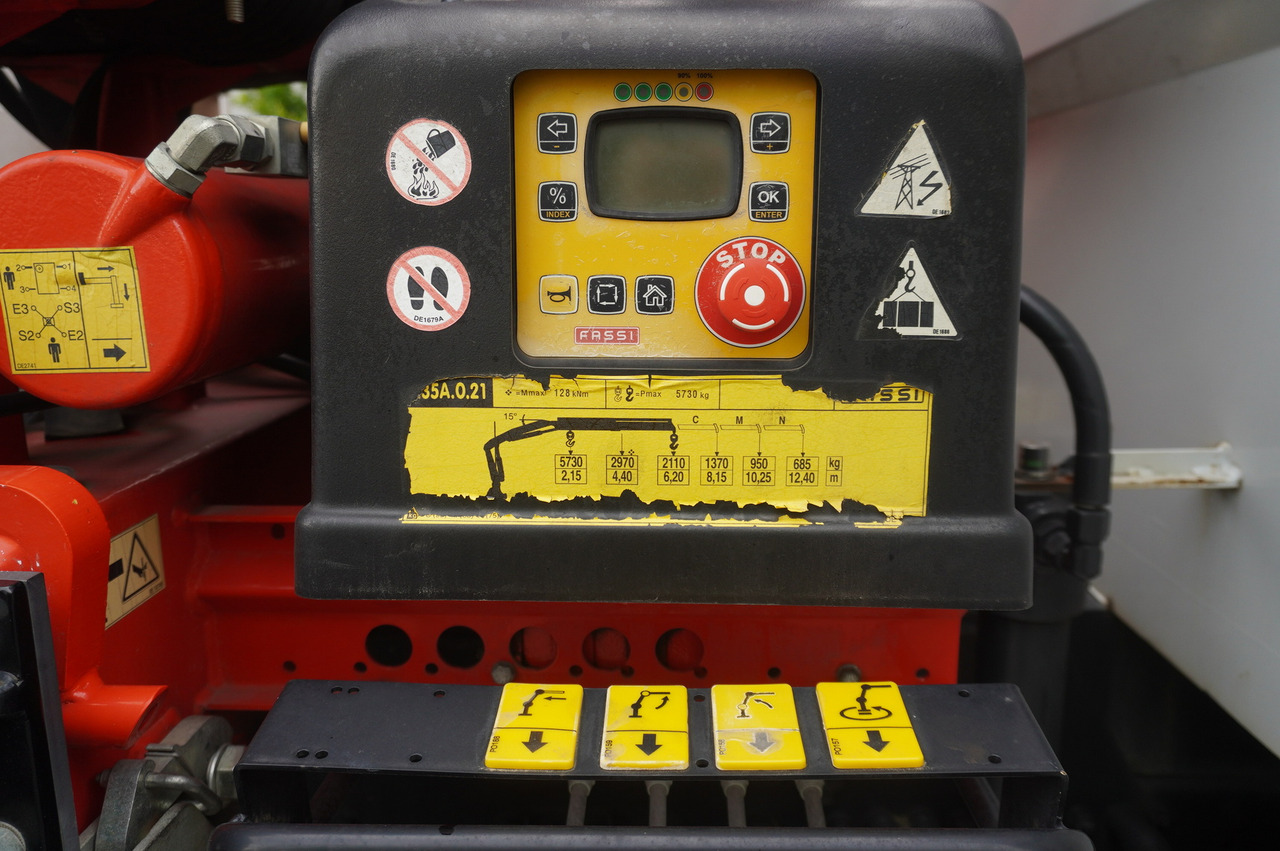 Crane truck, Crane truck IVECO STRALIS 19.310 E6 / Flatbed 19 EPAL / FASSI F135 / 225 MTH! / 5.7 T: picture 16 Crane truck, Crane truck IVECO STRALIS 19.310 E6 / Flatbed 19 EPAL / FASSI F135 / 225 MTH! / 5.7 T: picture 16