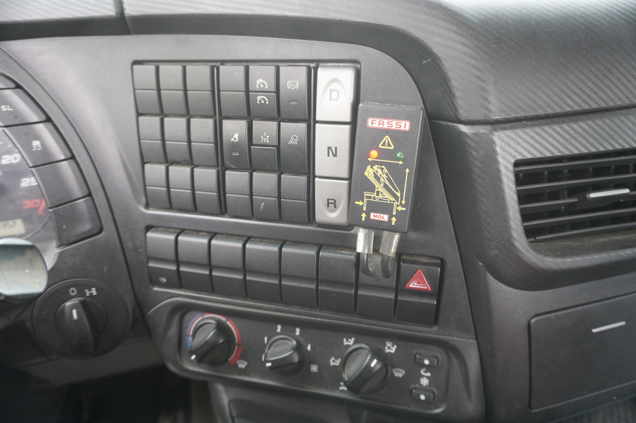 Crane truck, Crane truck IVECO STRALIS 19.310 E6 / Flatbed 19 EPAL / FASSI F135 / 225 MTH! / 5.7 T: picture 22 Crane truck, Crane truck IVECO STRALIS 19.310 E6 / Flatbed 19 EPAL / FASSI F135 / 225 MTH! / 5.7 T: picture 22