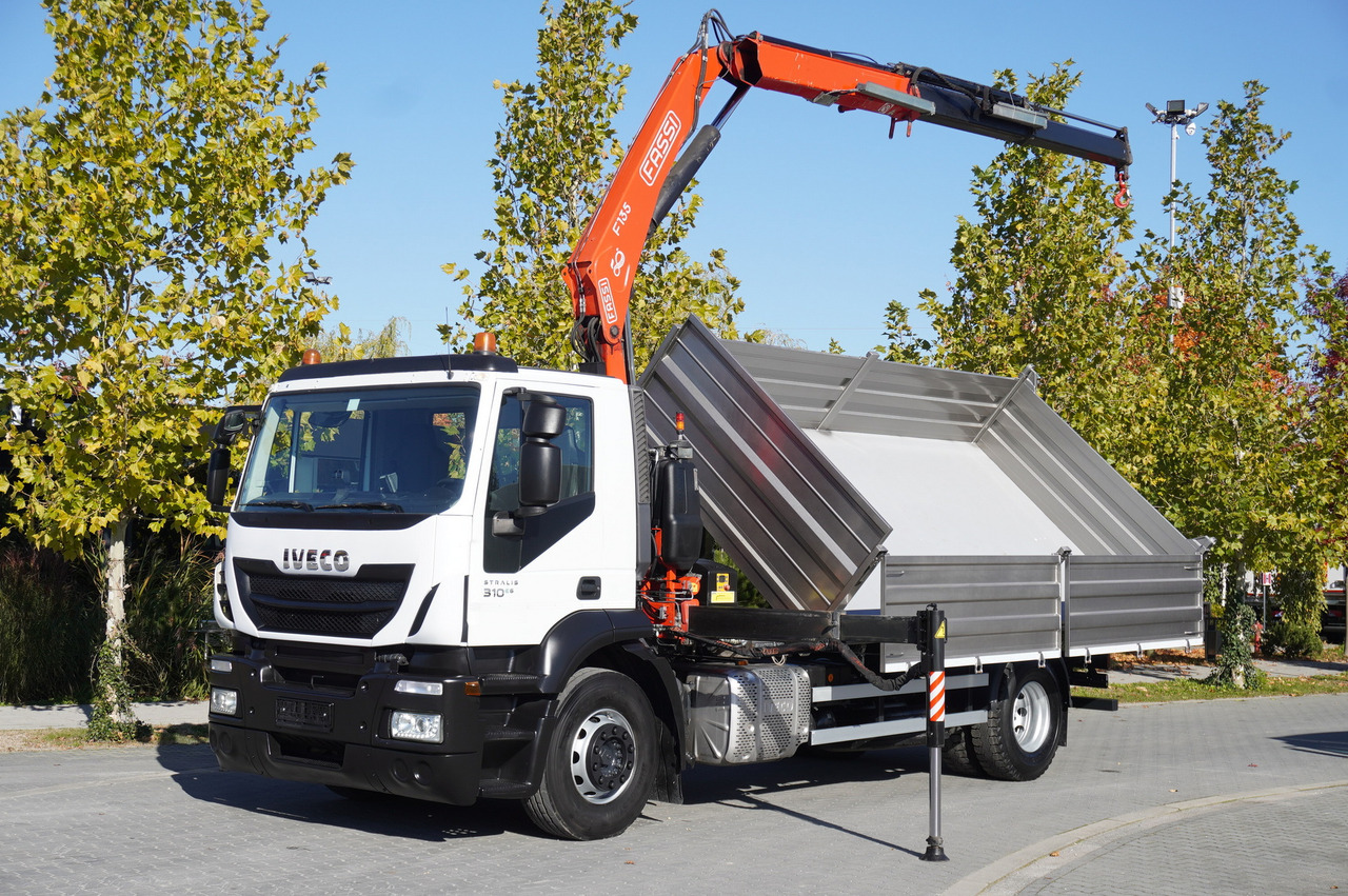 IVECO Stralis 310 E6 / NEW 3-sided tipper / Fassi F135 crane with remote control - Tipper, Crane truck: picture 2 IVECO Stralis 310 E6 / NEW 3-sided tipper / Fassi F135 crane with remote control - Tipper, Crane truck: picture 2