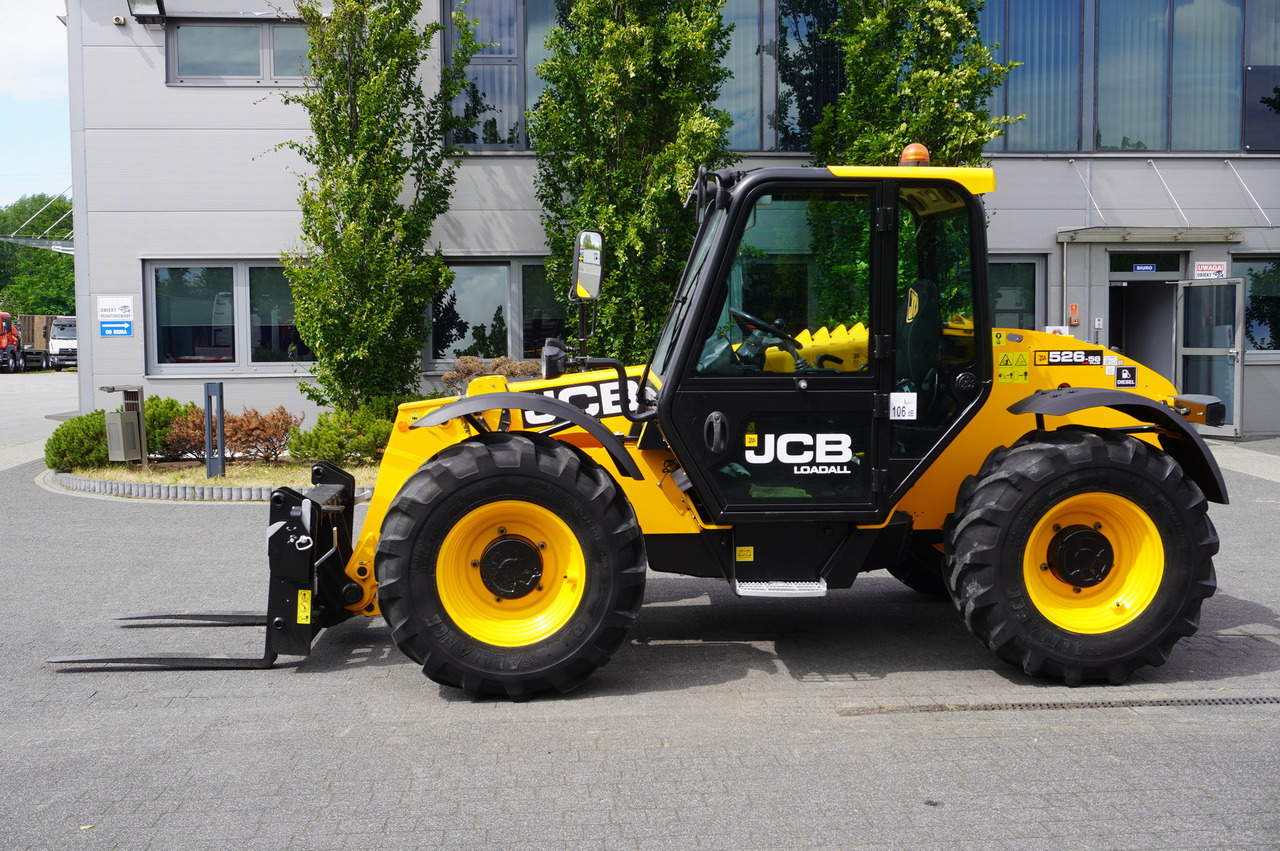 JCB 526-56 AGRI Plus / 5.6 m telescopic loader / joystick - Telescopic wheel loader: picture 2 JCB 526-56 AGRI Plus / 5.6 m telescopic loader / joystick - Telescopic wheel loader: picture 2
