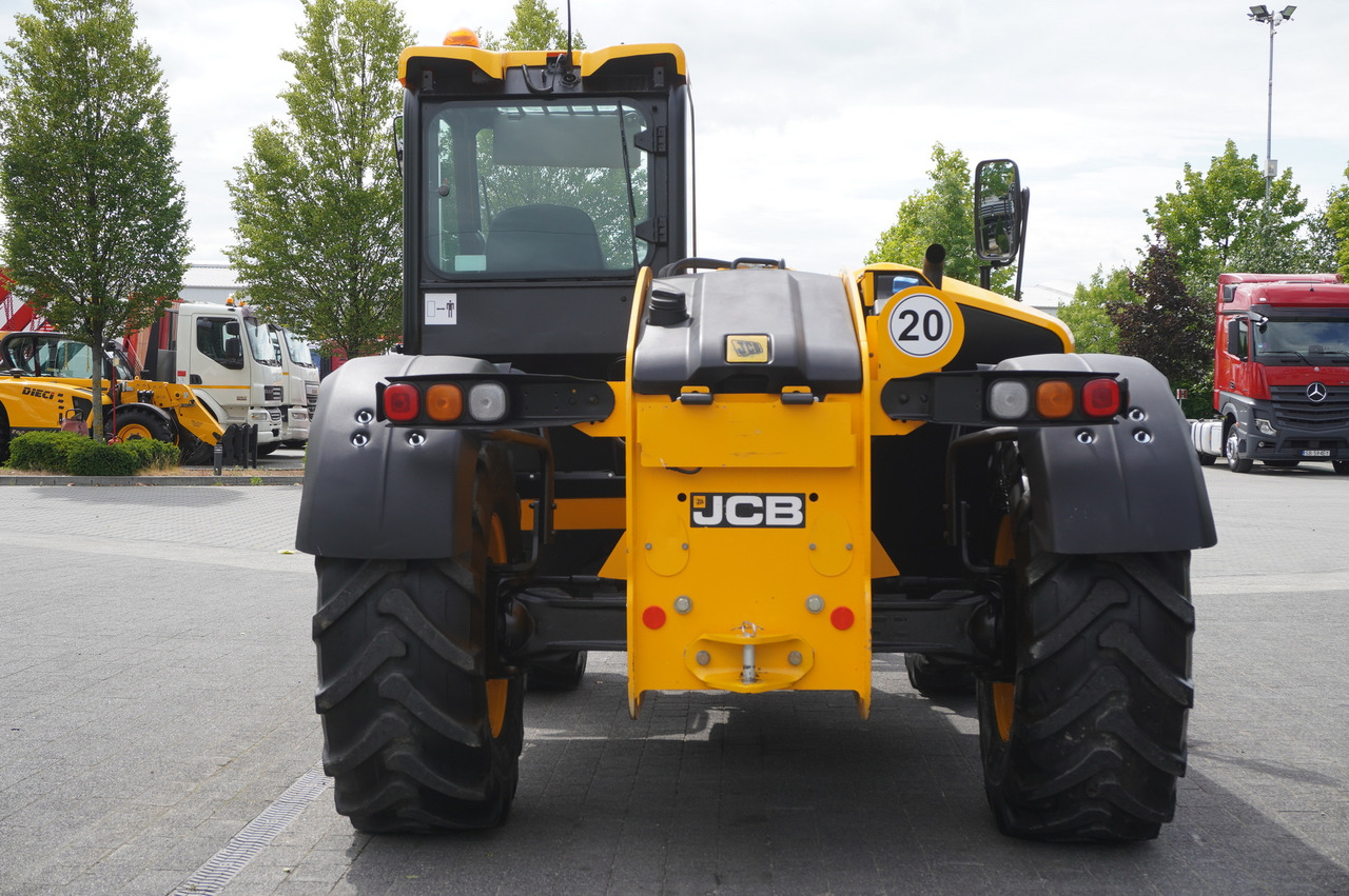 JCB 526-56 AGRI Plus / 5.6 m telescopic loader / joystick - Telescopic handler: picture 4 JCB 526-56 AGRI Plus / 5.6 m telescopic loader / joystick - Telescopic handler: picture 4