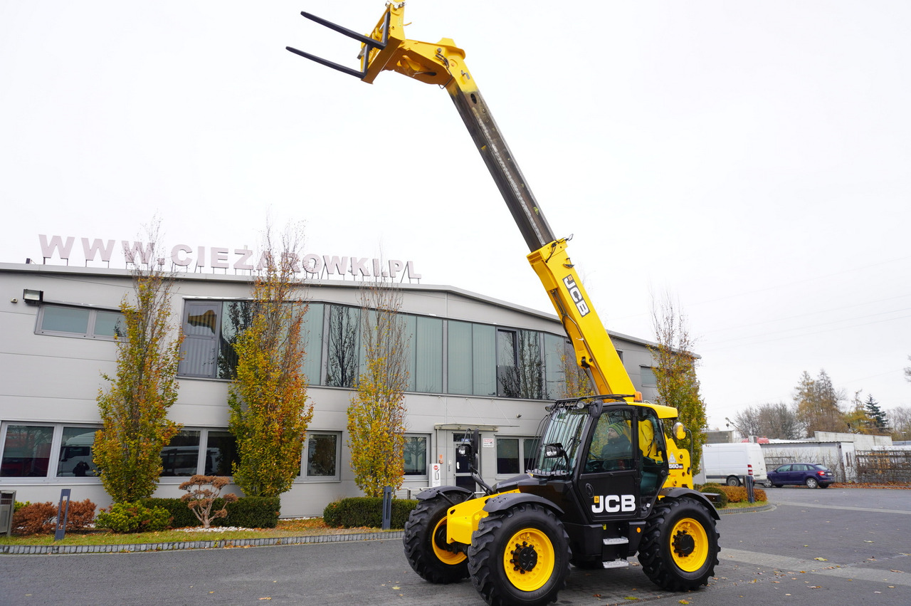 JCB 560-80 / 6 ton lifting capacity / power 146 HP - Telescopic handler: picture 1 JCB 560-80 / 6 ton lifting capacity / power 146 HP - Telescopic handler: picture 1