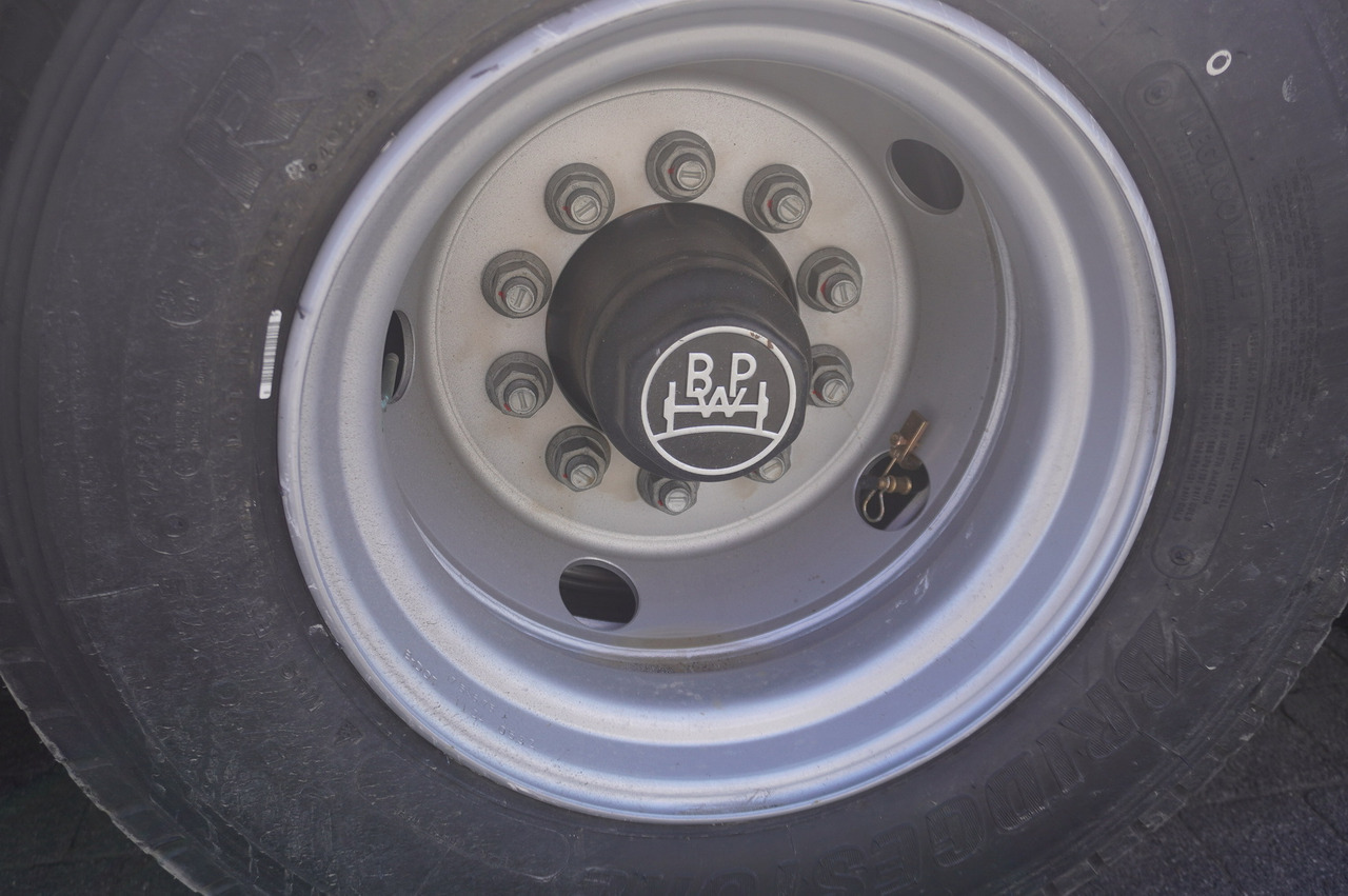 Low loader semi-trailer for transportation of heavy machinery KÄSSBOHRER BRAND-NEW LB3E low-bed semi-trailer / 2025 / 4 axles: picture 12