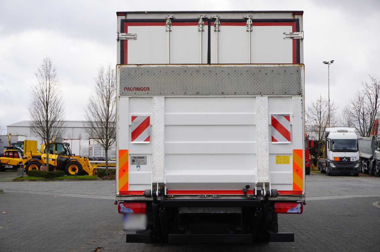 MAN TGL 12.190 / 14 EPAL Refrigerator / Carrier Xarios 500 / 3 units - Refrigerator truck: picture 4 MAN TGL 12.190 / 14 EPAL Refrigerator / Carrier Xarios 500 / 3 units - Refrigerator truck: picture 4