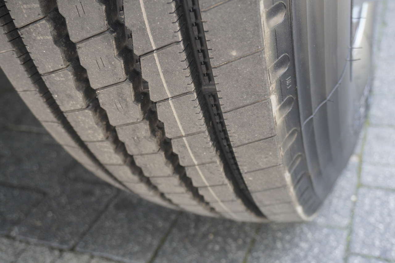 Crane truck MAN TGS 26.360 Flatbed / Fassi F175 7.7 T / steered 3rd axle: picture 19 Crane truck MAN TGS 26.360 Flatbed / Fassi F175 7.7 T / steered 3rd axle: picture 19