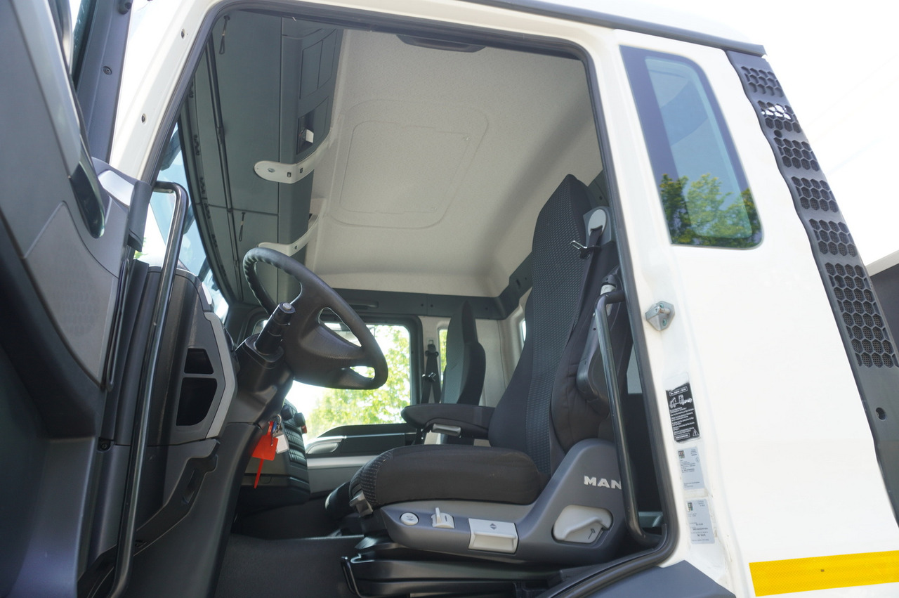 Crane truck MAN TGS 26.360 Flatbed / Fassi F175 7.7 T / steered 3rd axle: picture 21 Crane truck MAN TGS 26.360 Flatbed / Fassi F175 7.7 T / steered 3rd axle: picture 21